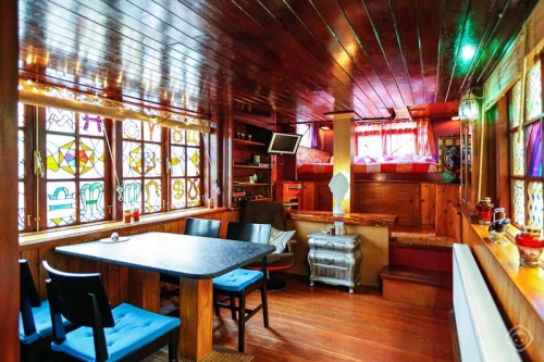 The Houseboat short stay apartment Amsterdam