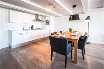 Trouw Harbour short stay apartment Amsterdam